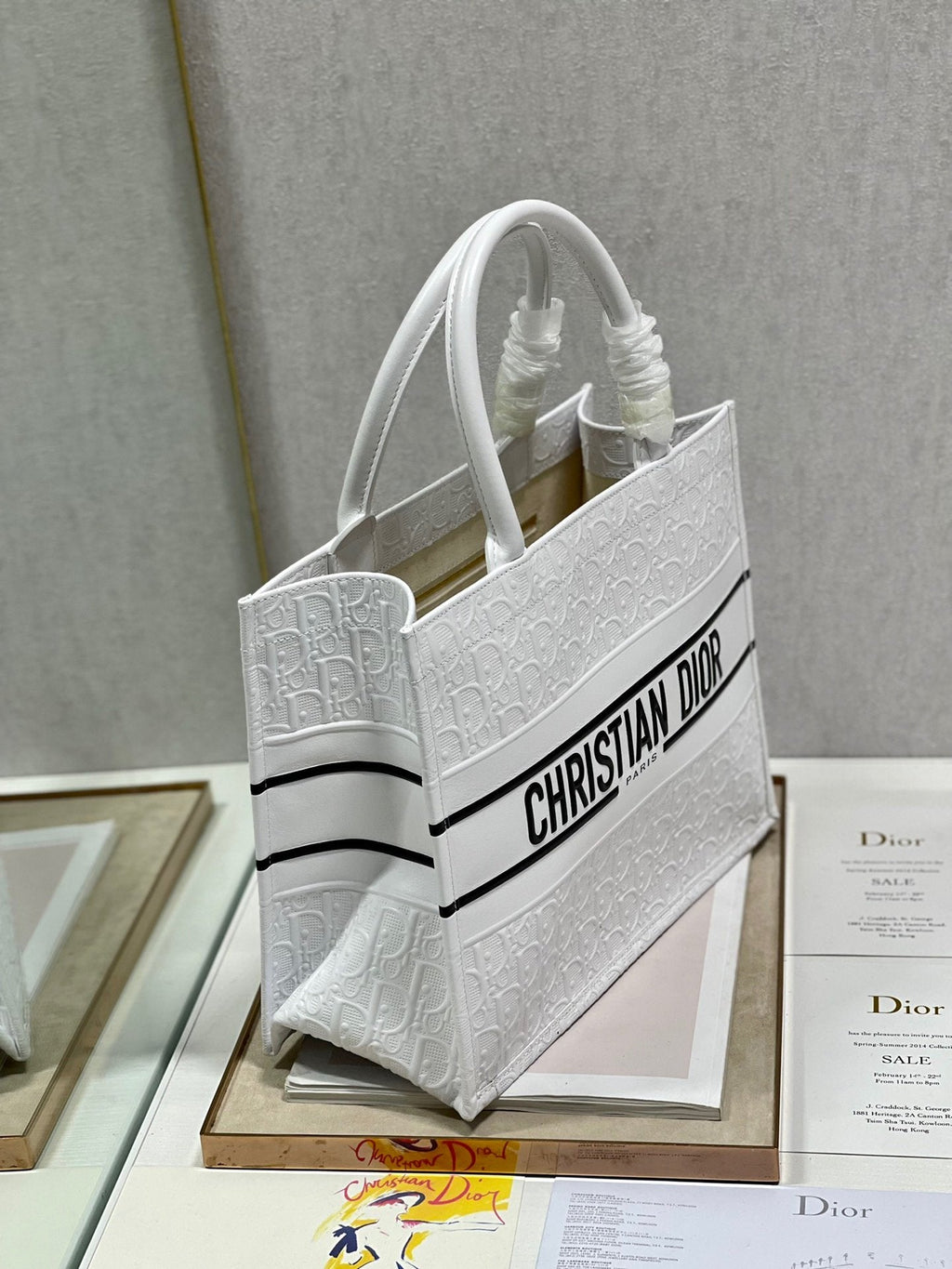 GLAMI  MeGLAMIum Book Tote White, For Women, WomenÃ¢â‚¬â„¢s Handbags 14in/36cm CD