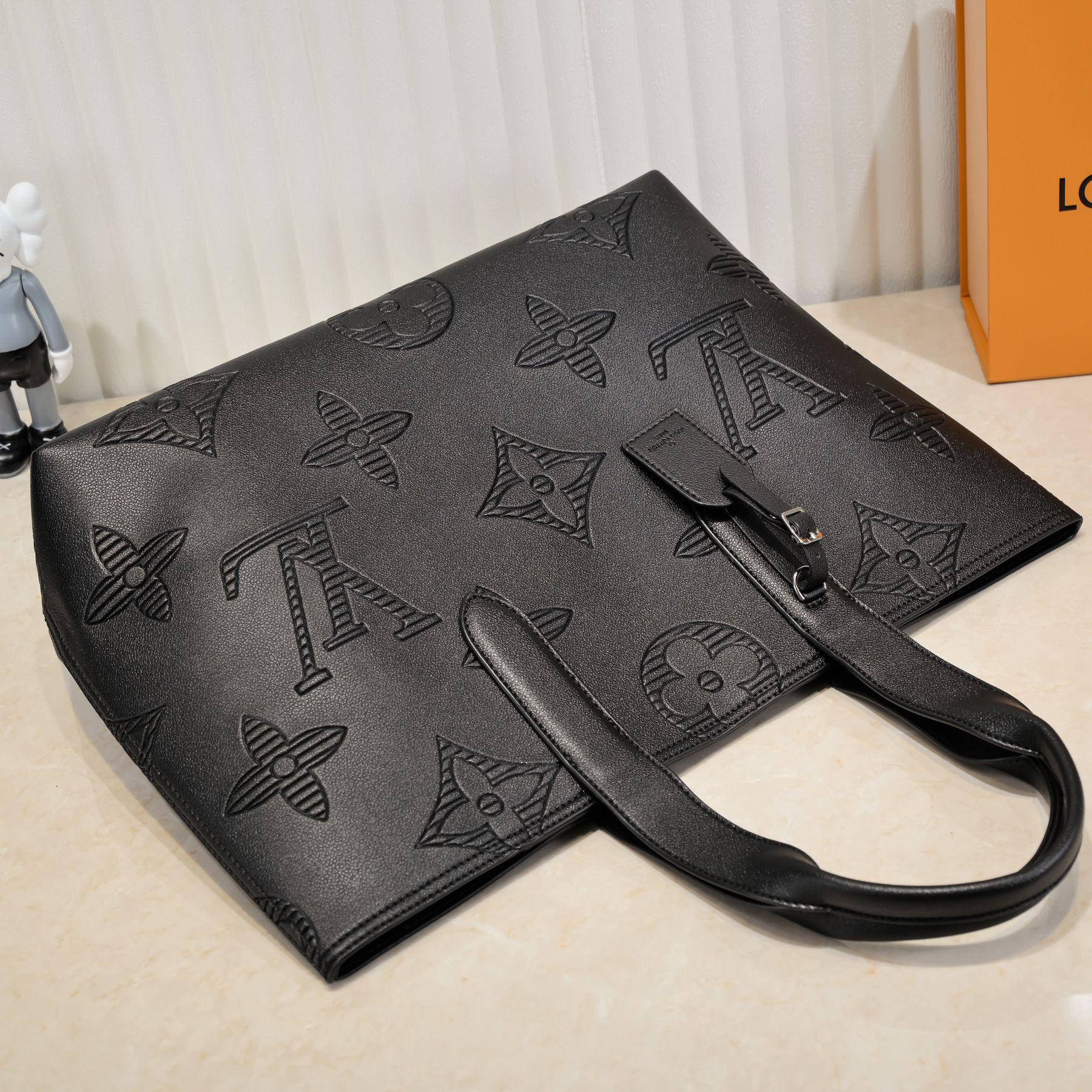 EN - Luxury Bags LUV 804