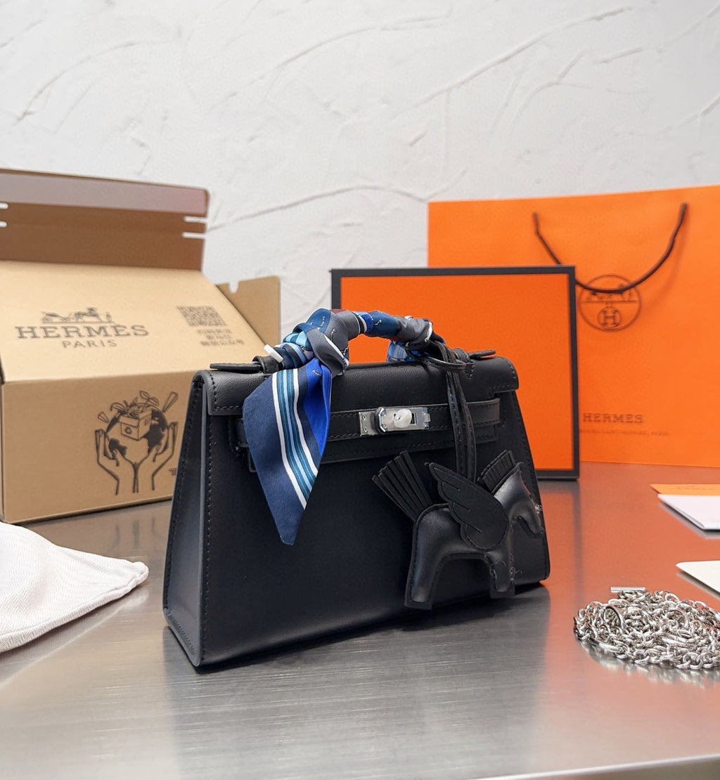 EN - New Arrival Bags HM 140