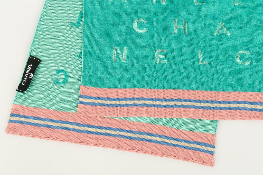 ÃƒÆ’Ã¢â‚¬Â°charpe verte Chanel