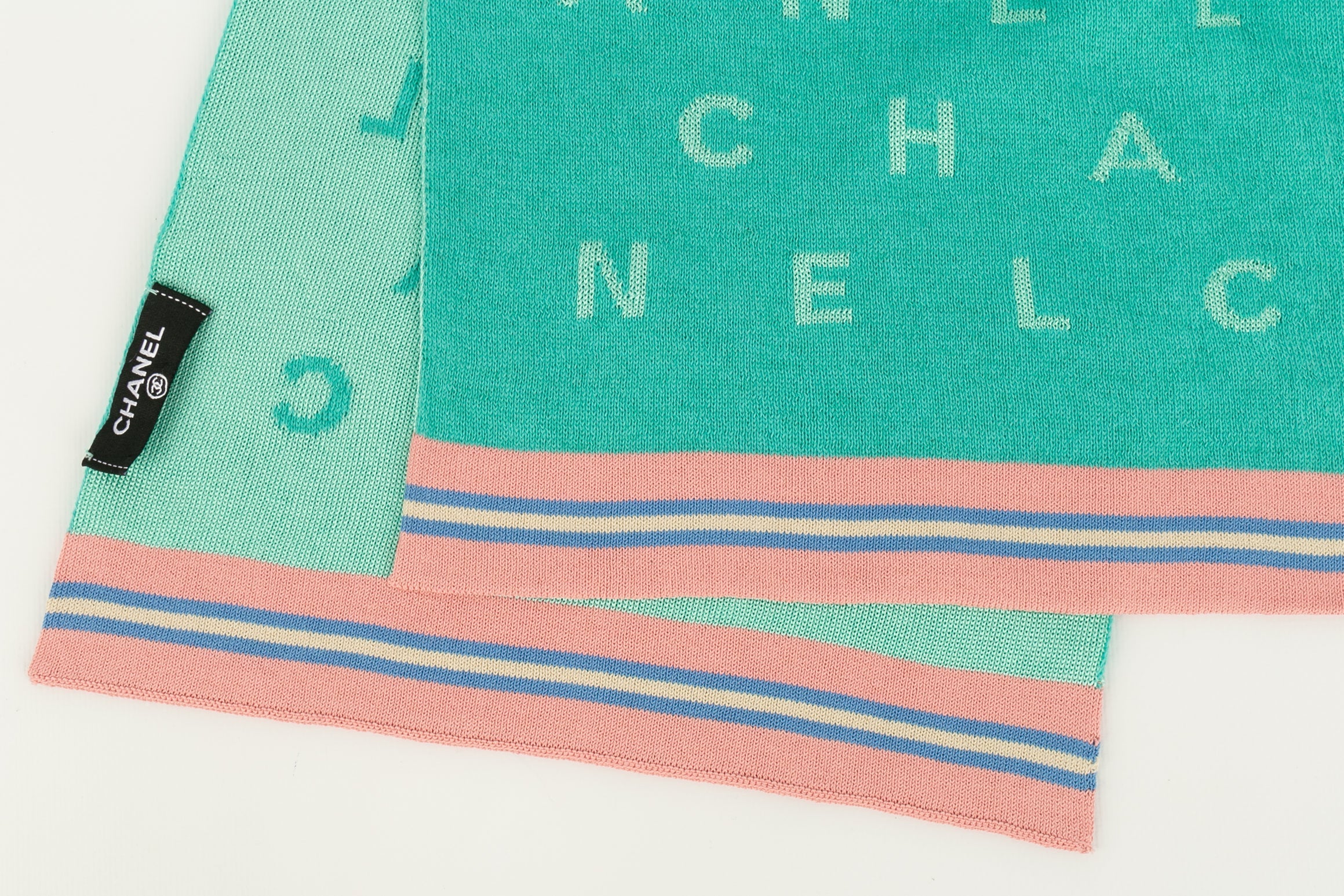 ÃƒÆ’Ã¢â‚¬Â°charpe verte Chanel