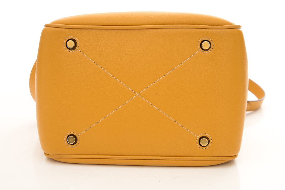 Mulberry HAMPSTEAD Mustard Bucket Bag