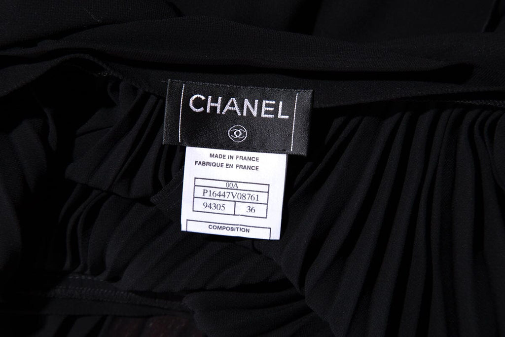 Chanel Black Pleated Skirt SZ 36