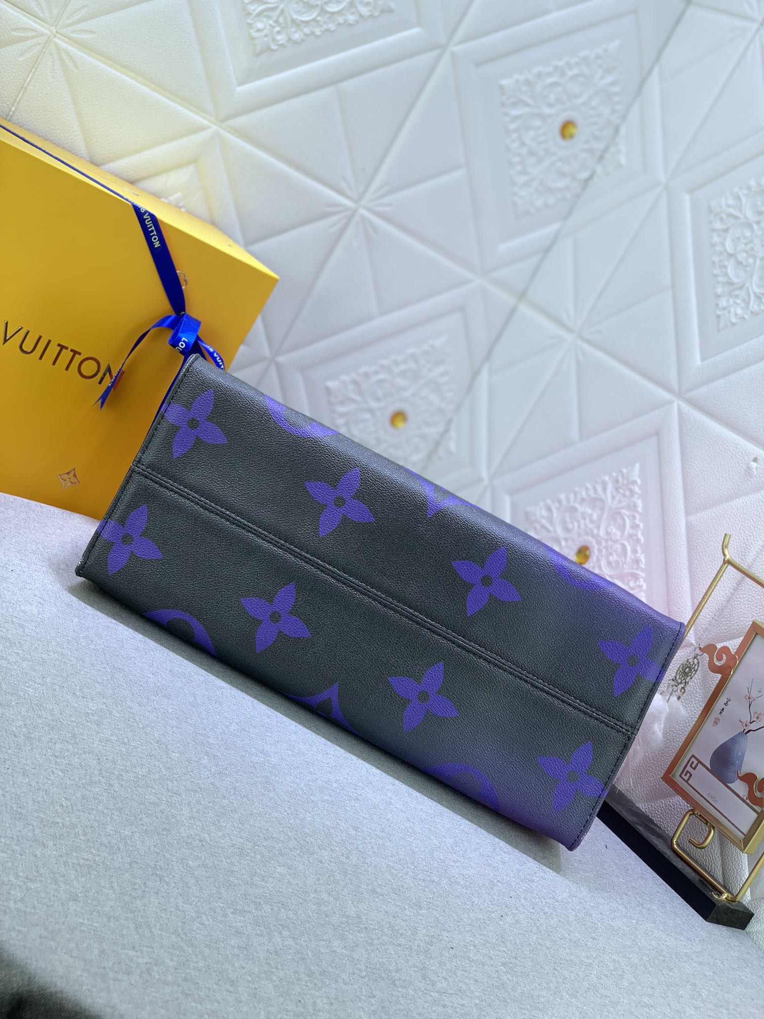 EN - Luxury Bags LUV 749