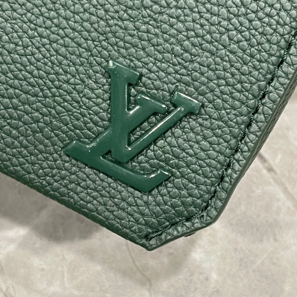 EN - Luxury Bags LUV 870
