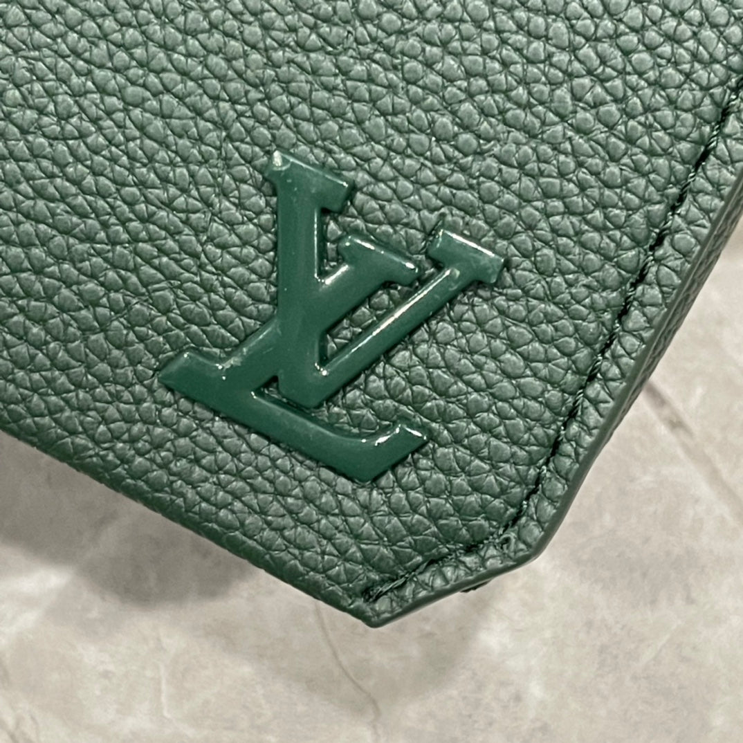 EN - Luxury Bags LUV 870