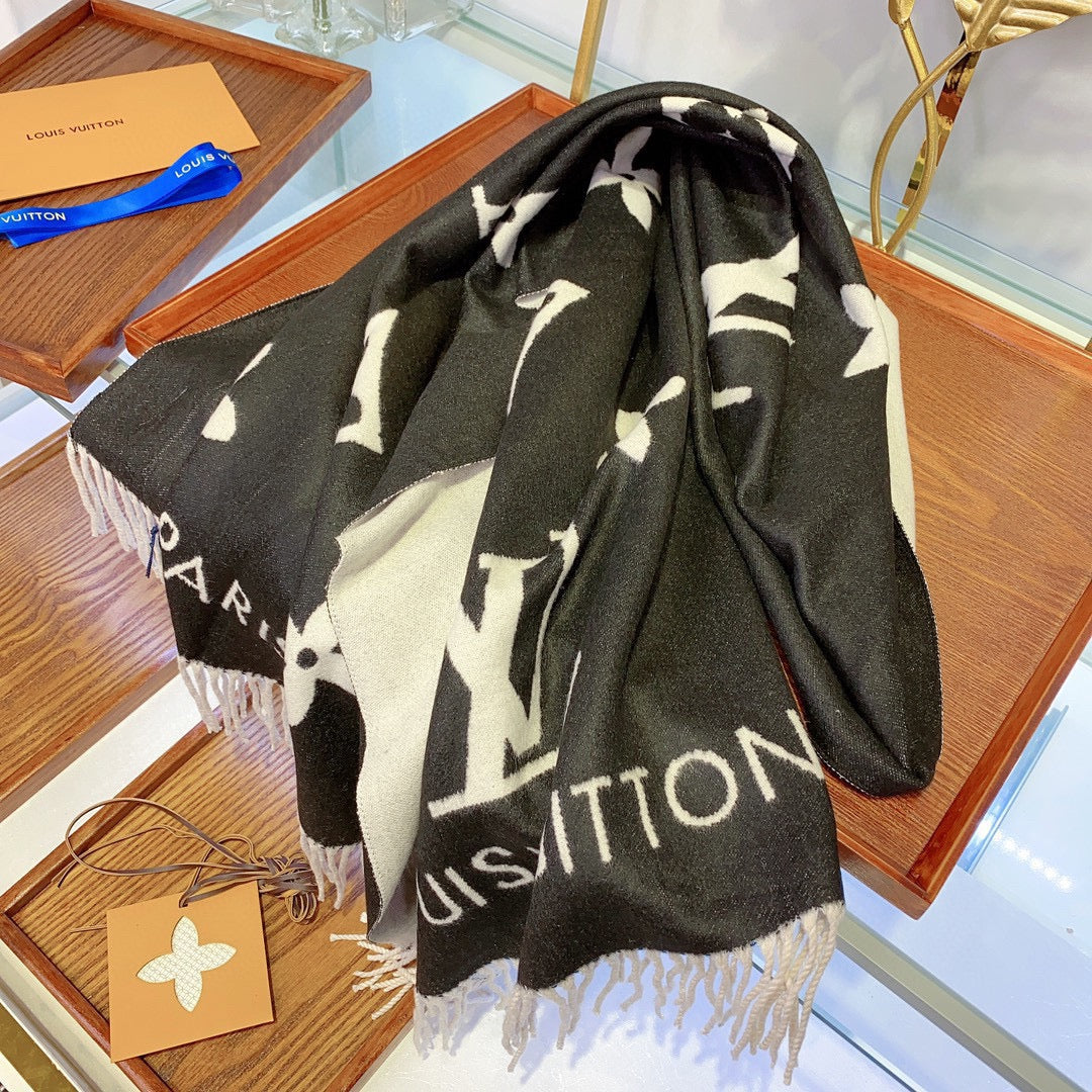 EN - Luxury LUV  Scarf 036