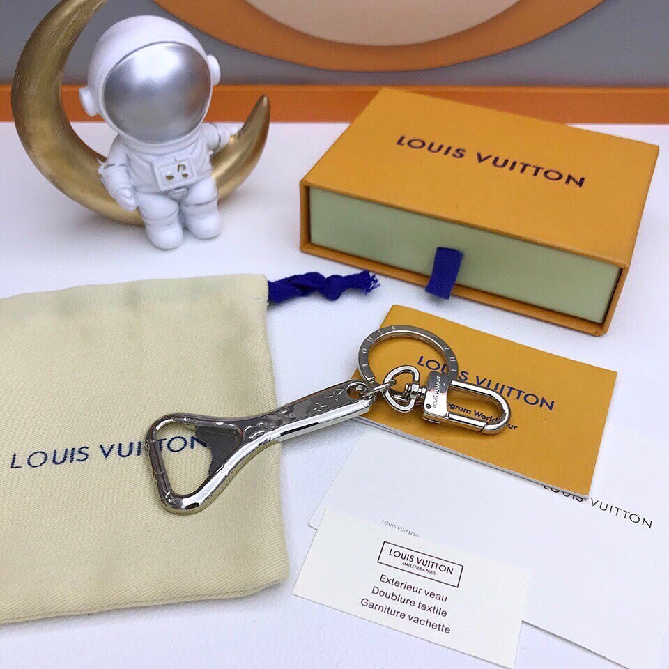 EN - Lux Keychains LUV 063
