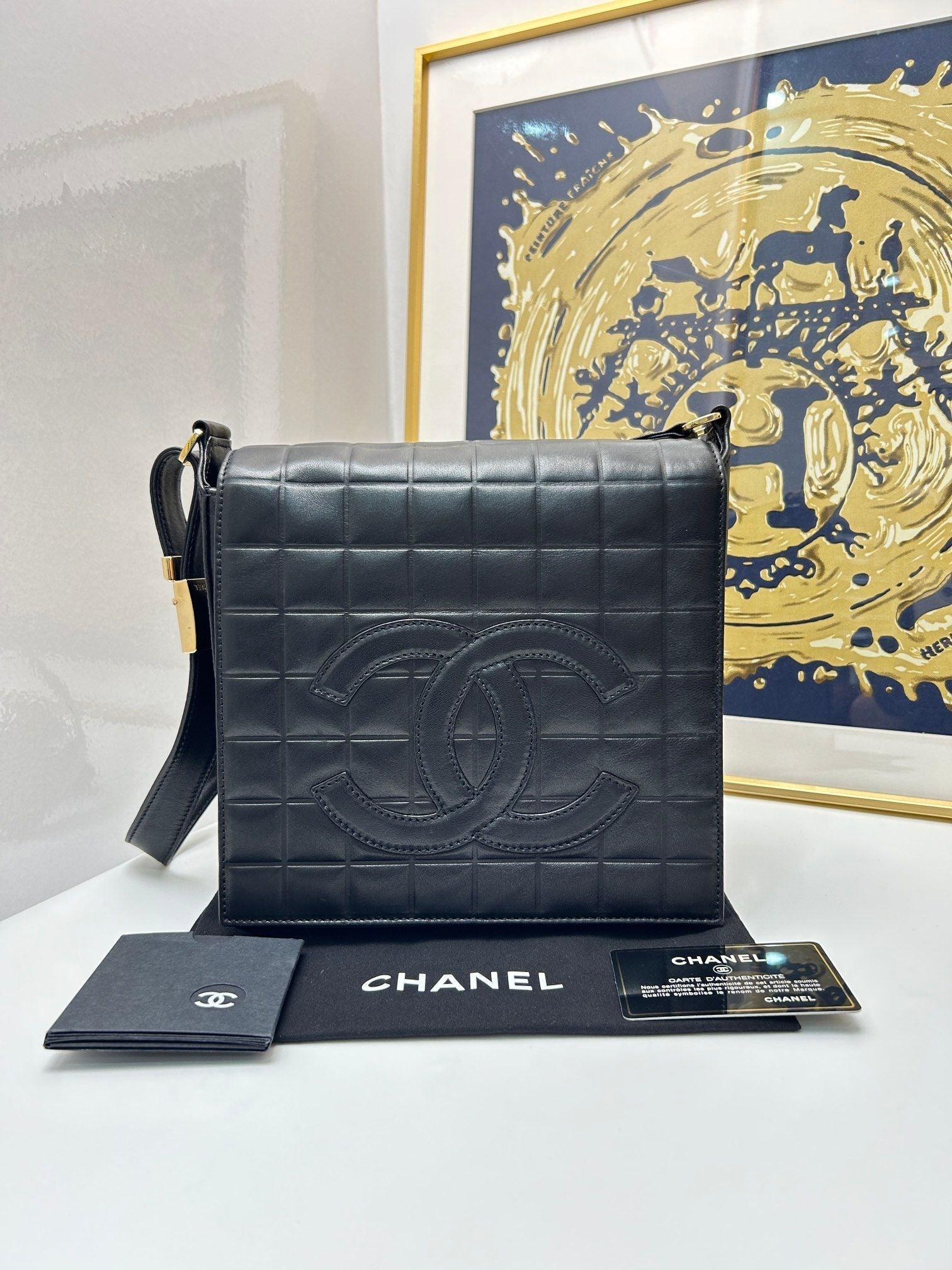 Preloved Chanel 21*22cm Black Bag 106626