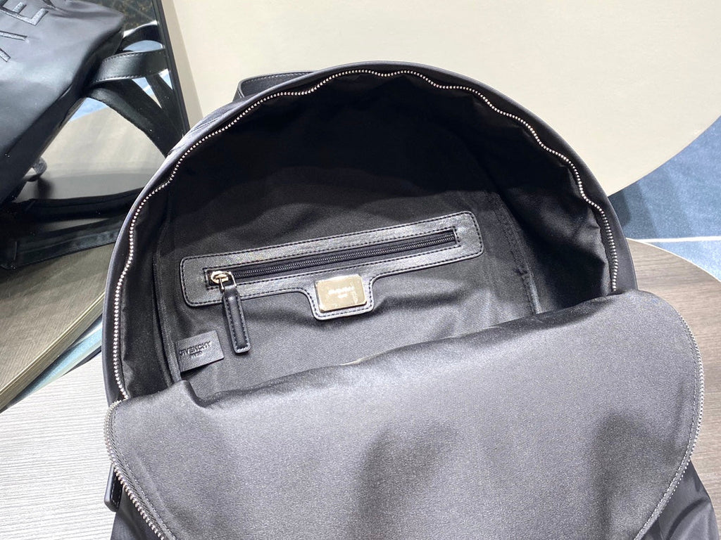 gv Essentiel U Backpack Black For Men, Men’s Backpacks 17in/43cm GVC
