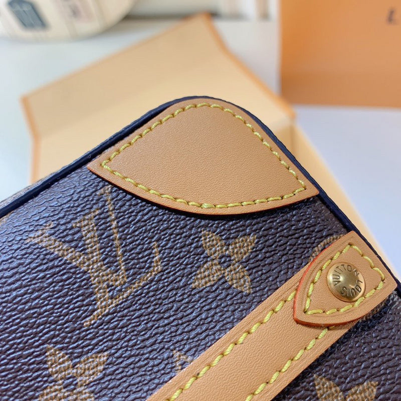 LOV2 Bags - Luxurious Bags  1812