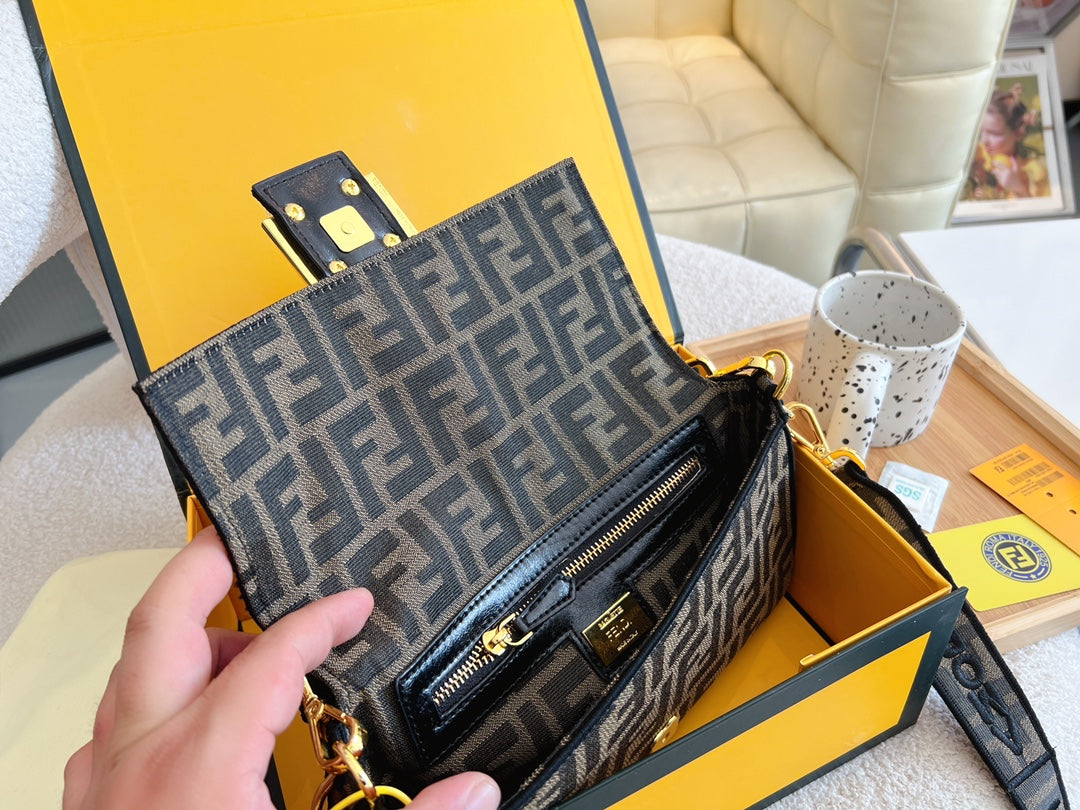 EN - New Lux Bags FEI 271
