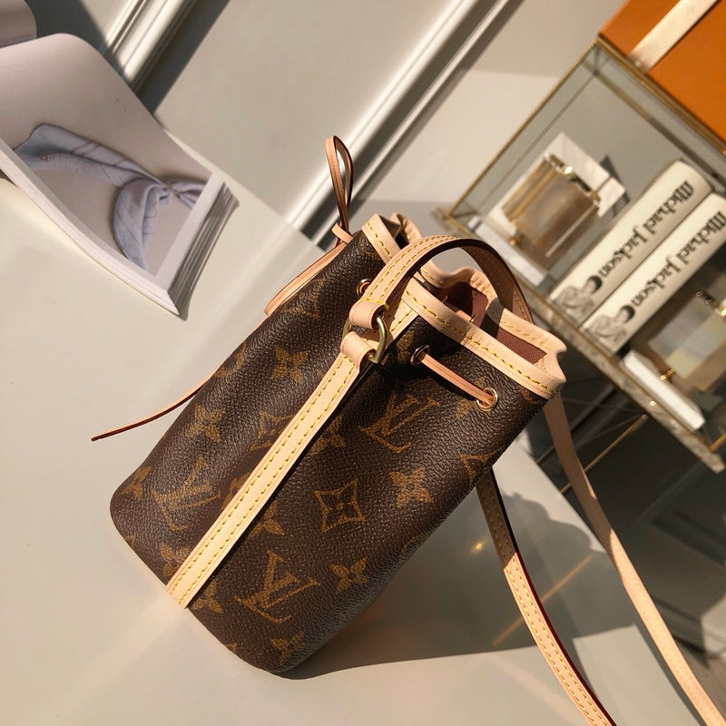 LOV2 Bags - Fashion Bags  2681