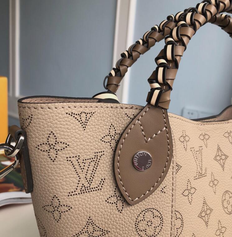 SAMC - LOV Bags - 2851