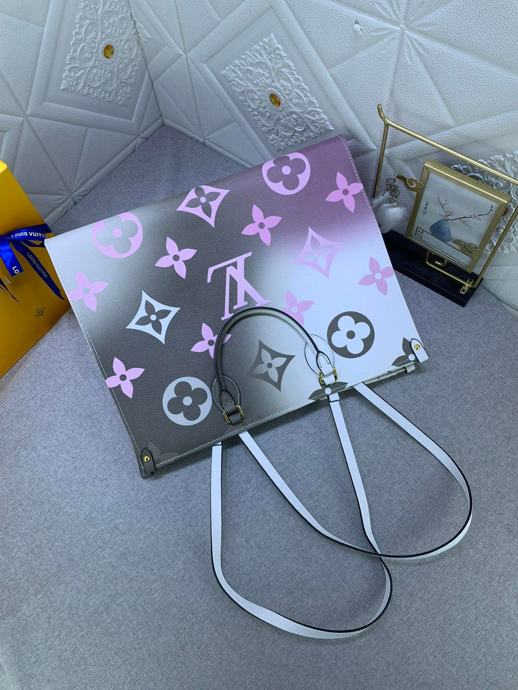 EN - Luxury Bags LUV 750