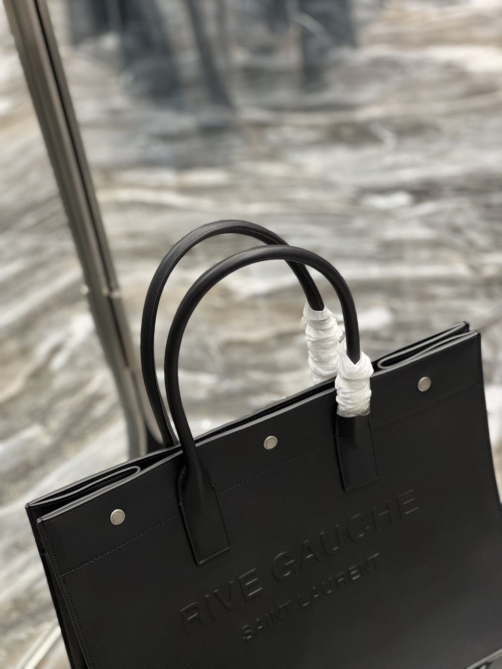 GLAMI Rive Gauche Small Tote Bag In Black Noir For Women 15.4in/39cm YSL 686266CWTFE1000