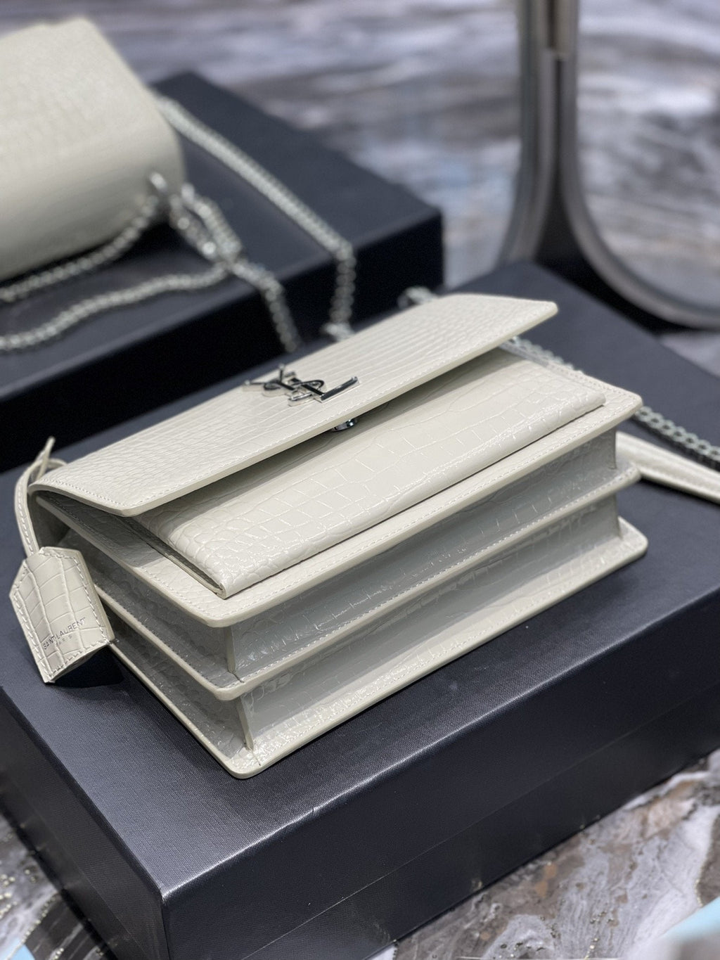 GLAMI Sunset MeGLAMIum Chain Bag For Women 8.6in/22cm White YSL 442906DND0N9207
