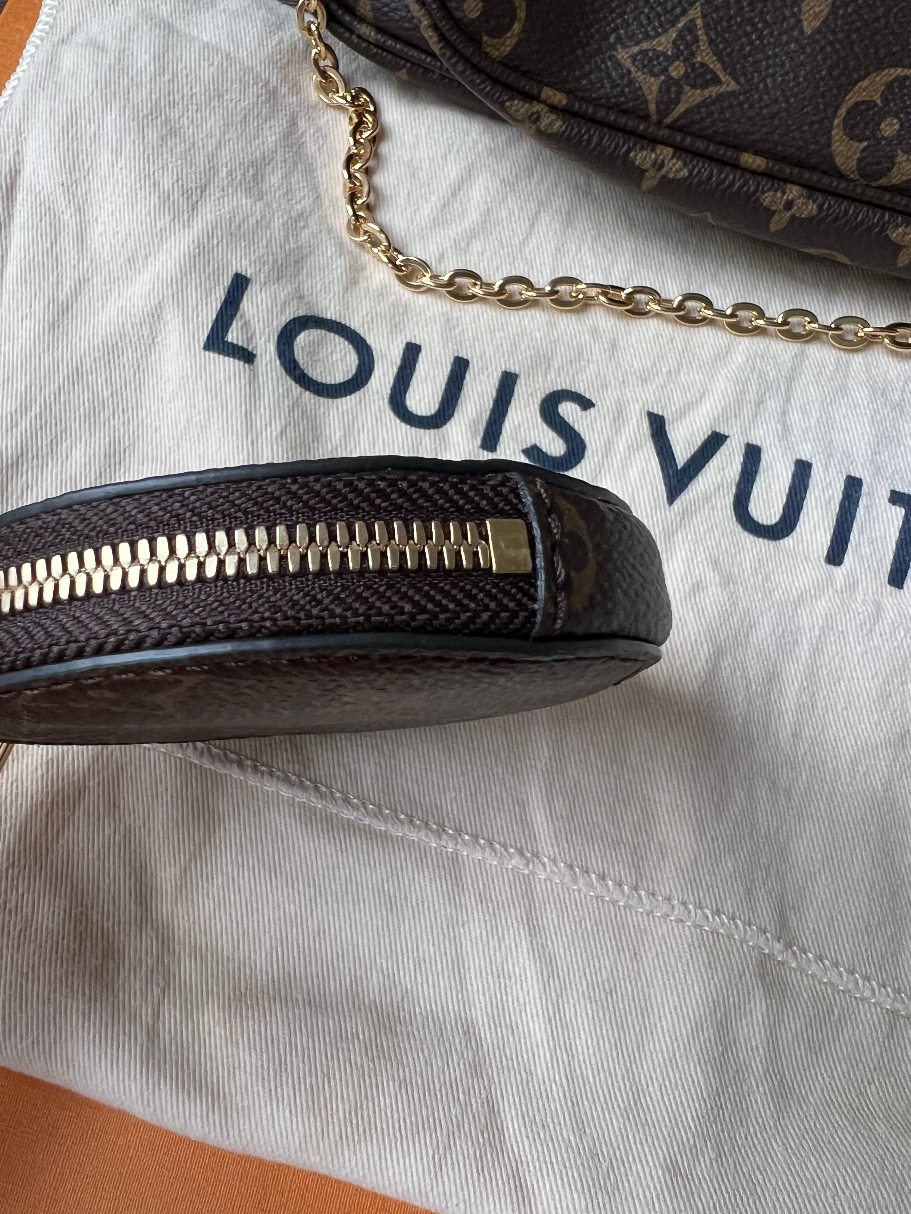 Louis Vuitton Multi Pochette Accessoires Rose Chiaro (RRP £1970)