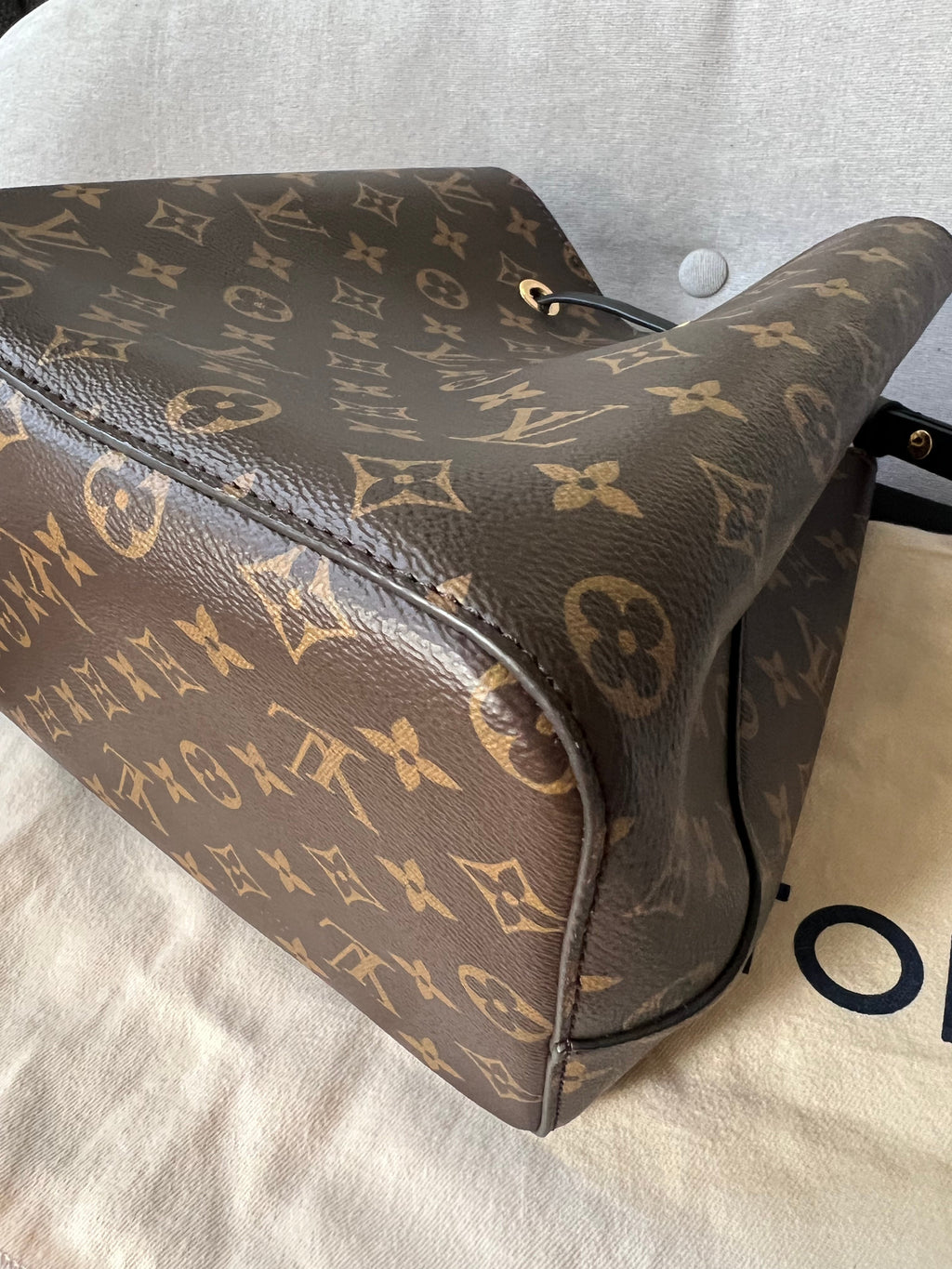 Louis Vuitton Neo Noe Monogram and Black (RRP £1,560)