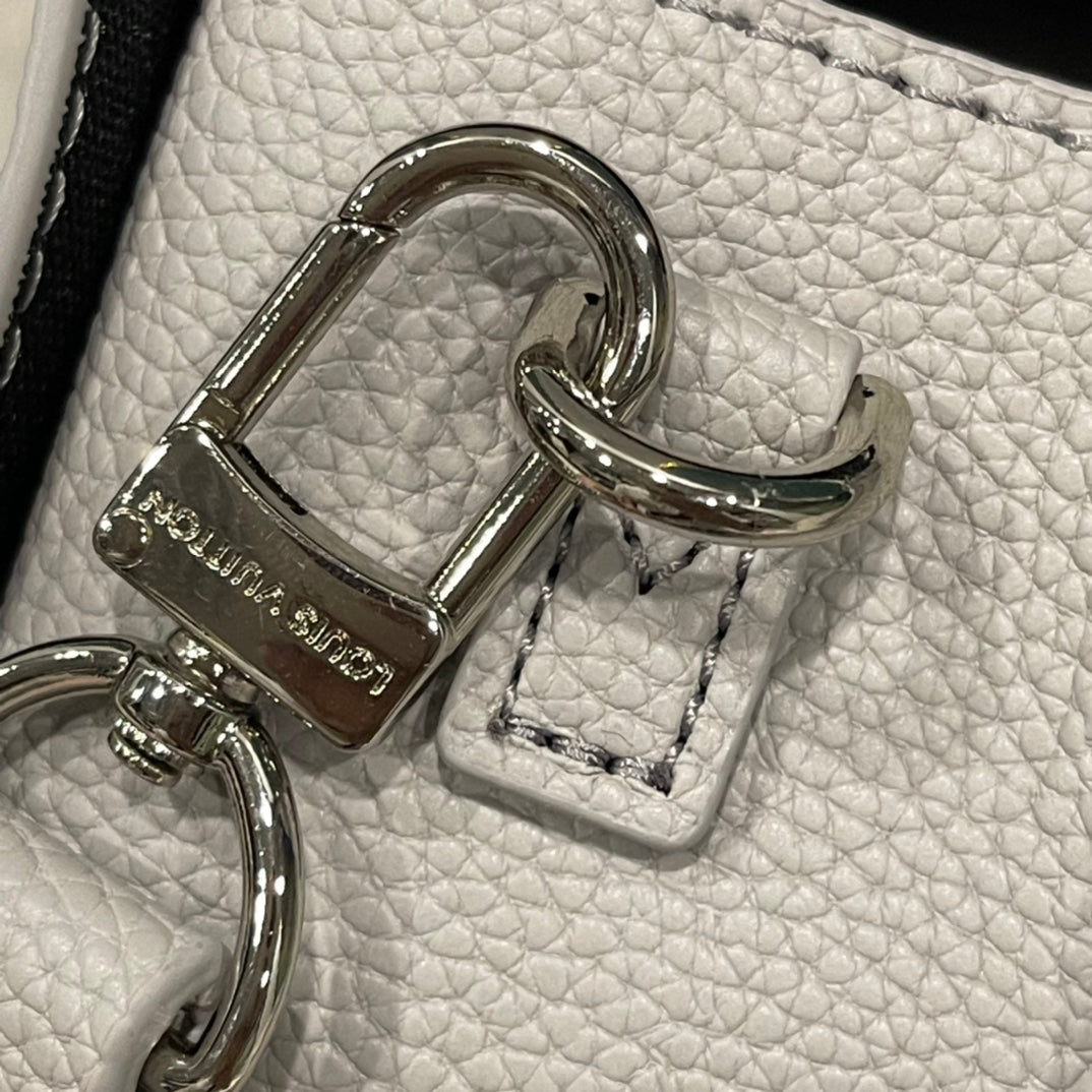 EN - Luxury Bags LUV 871
