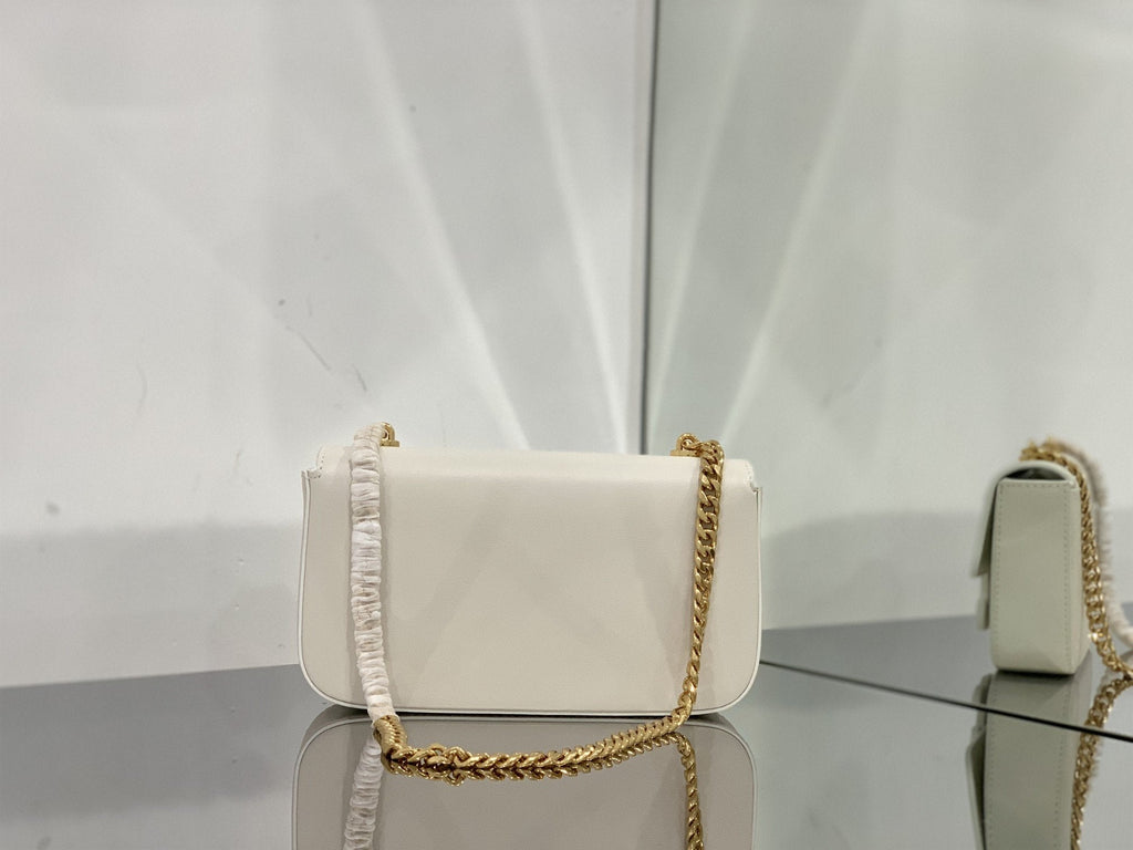 GLAMI Chain Shoulder Bag Cuir Triomphe White For Women 7.9in/20cm