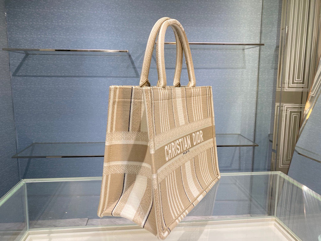 GLAMI MeGLAMIum Book Tote Beige, For Women, WomenÃ¢â‚¬â„¢s Handbags 14in/36cm CD