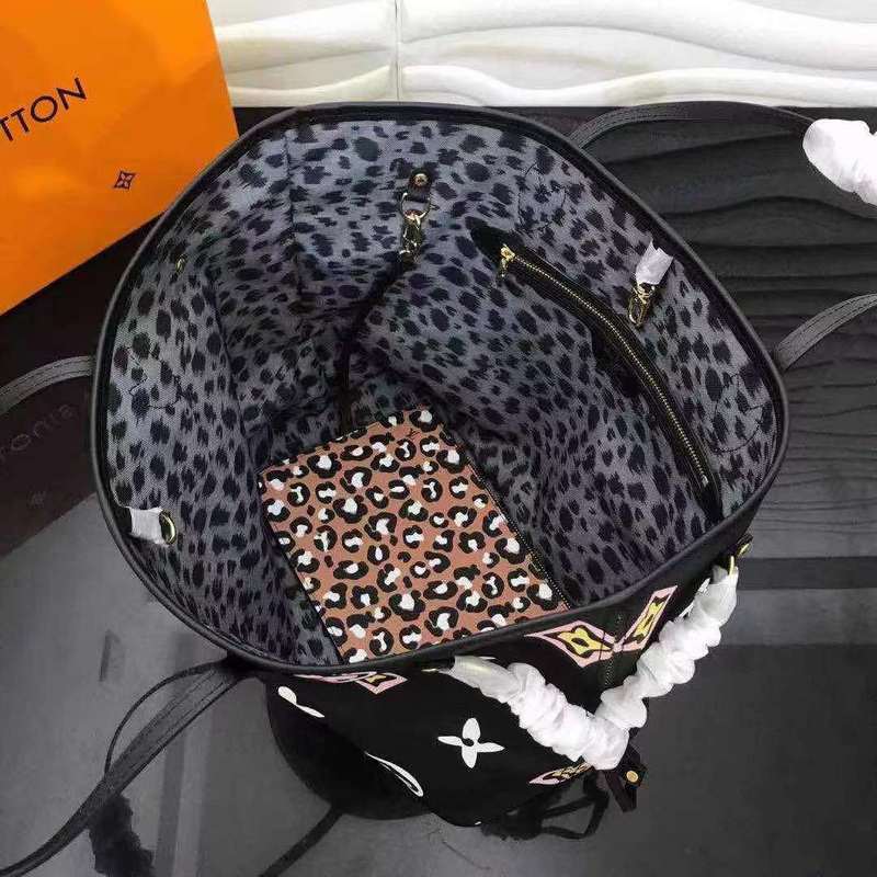 LOV2 Bags - Luxurious Bags  1116