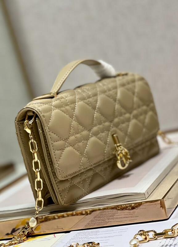 SAMCC - DOR Bags - 075