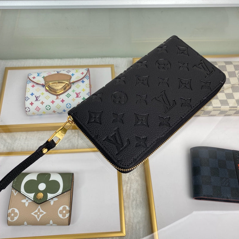 LOV2 Bags - Luxurious Bags  1824