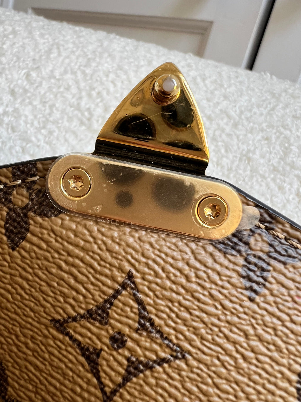 Louis Vuitton Pochette Metis Reverse Monogram (RRP £1,970)