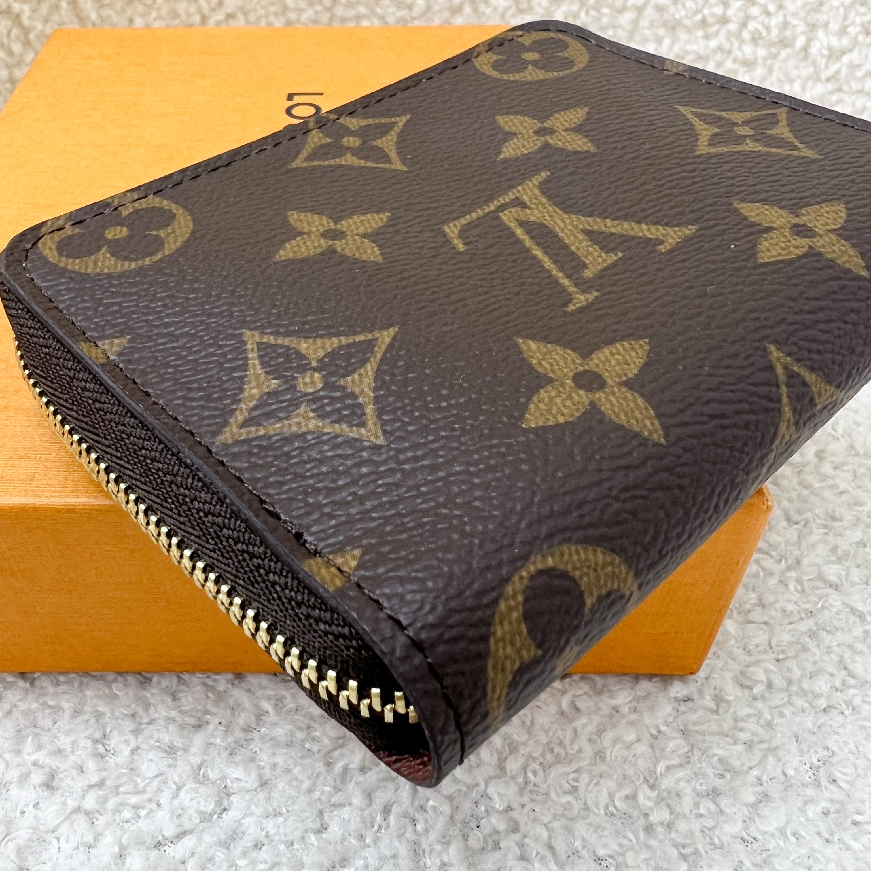 LV Zippy Card Holder / Coin Purse in Monogram Canvas GHW
