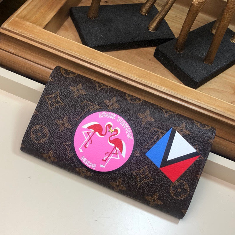 LOV2 Bags - Luxurious Bags  2424