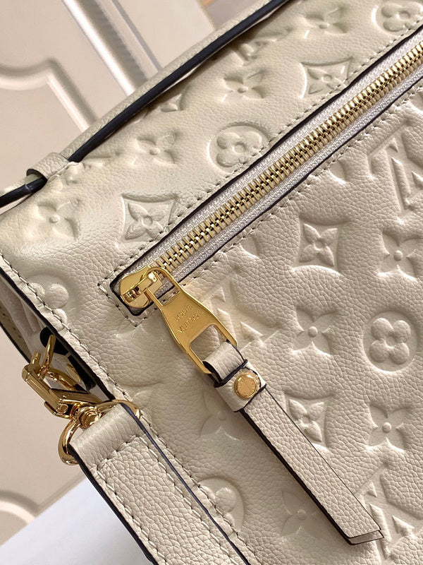 LOV2 Bags - Luxurious Bags  1807