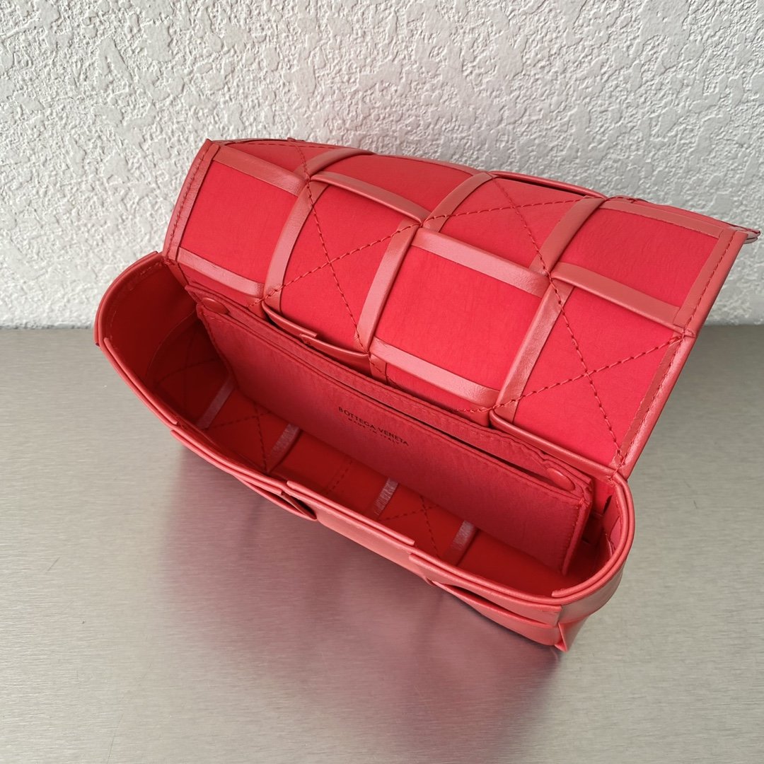 GLAMI Candy Cassette Red, For Women, WomenÃƒÂ¢Ã¢â€šÂ¬Ã¢â€žÂ¢s Bags 4.7in/12cm