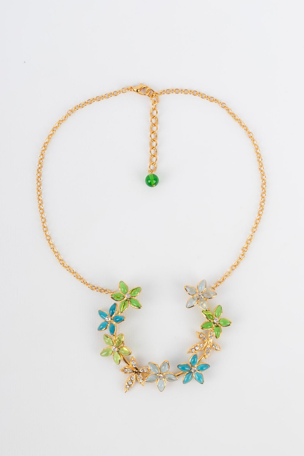 Collier Augustine