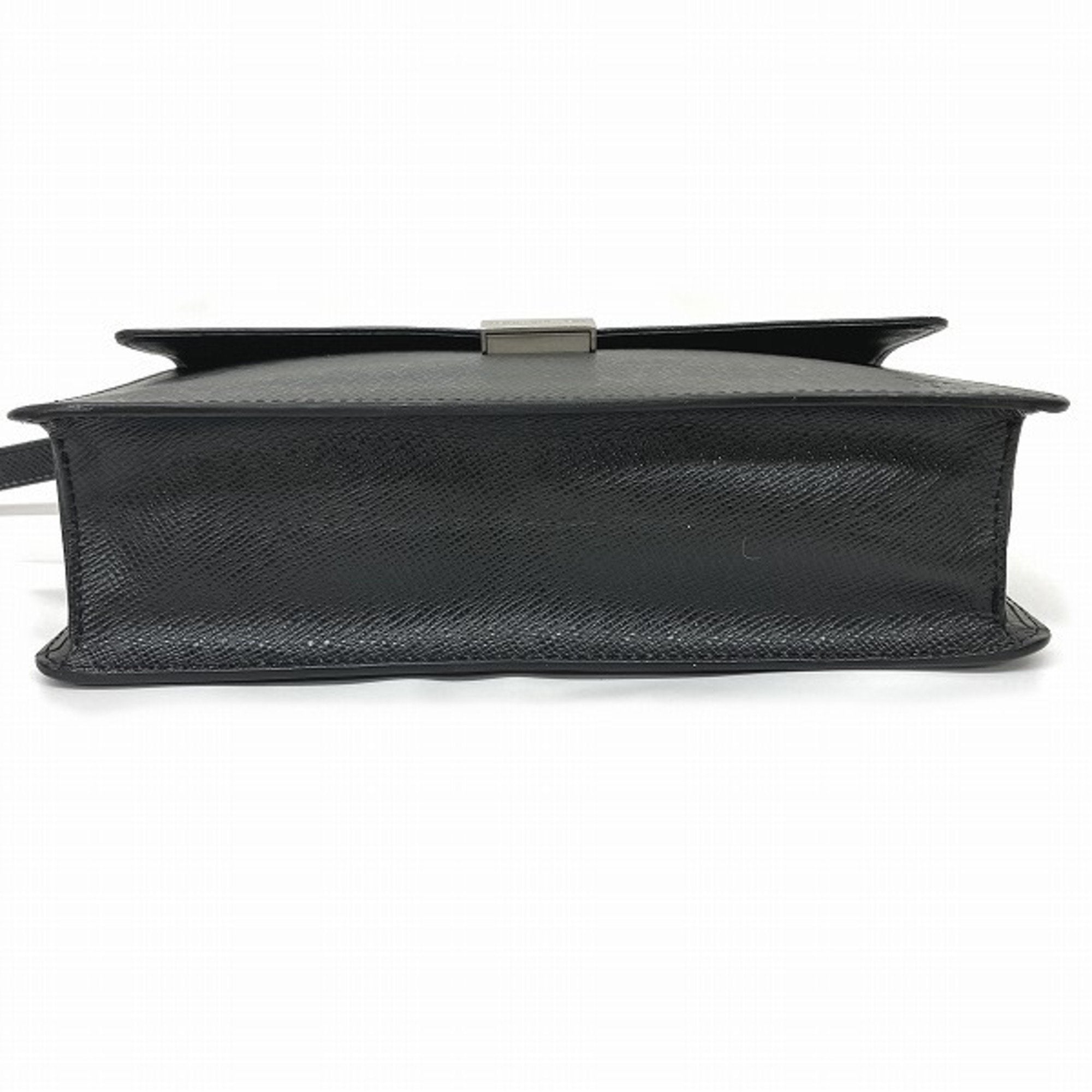 Louis Vuitton Selenga  Leather Clutch Bag ()