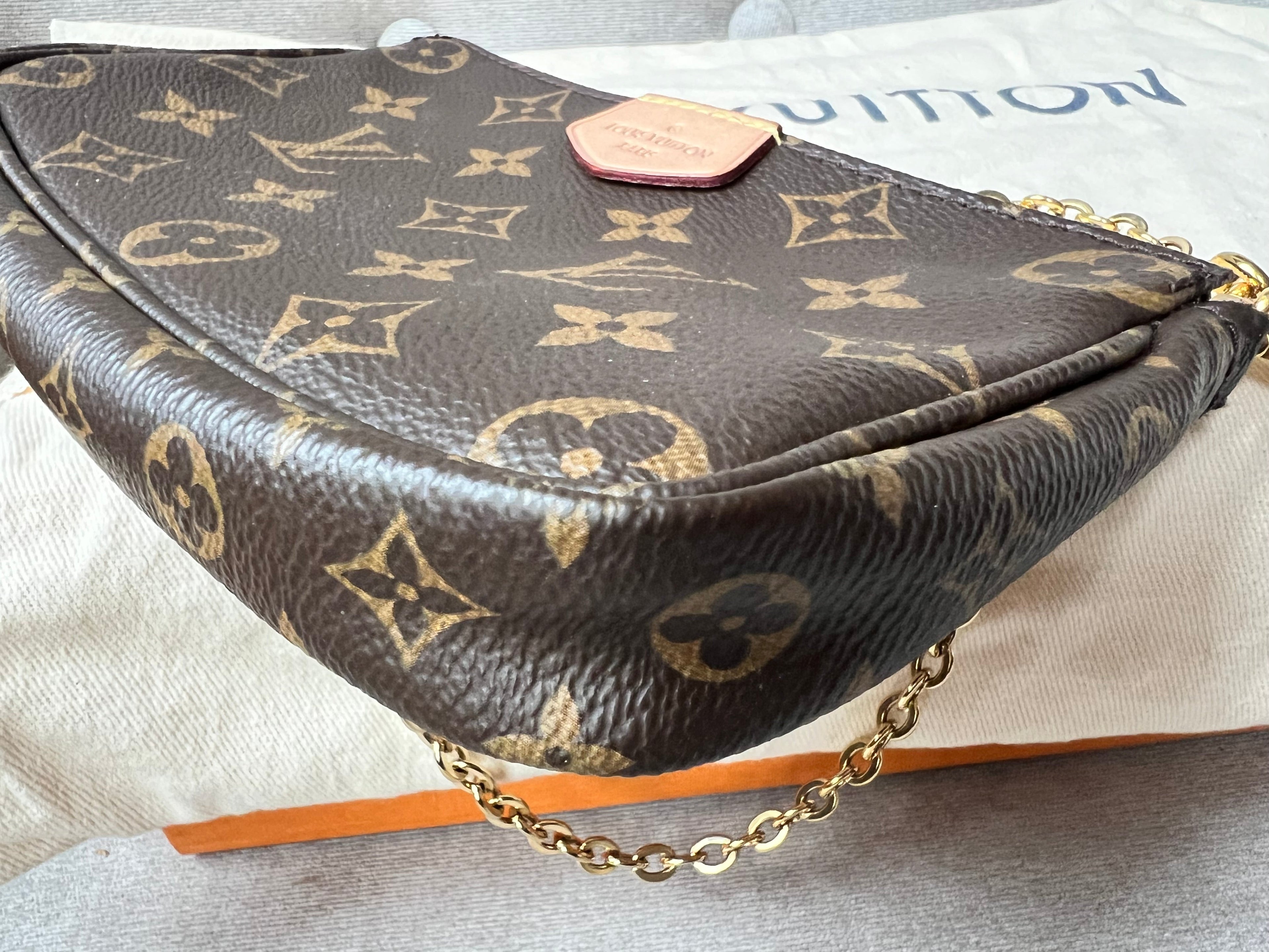 Louis Vuitton Multi Pochette Accessoires Khaki (RRP £1970)