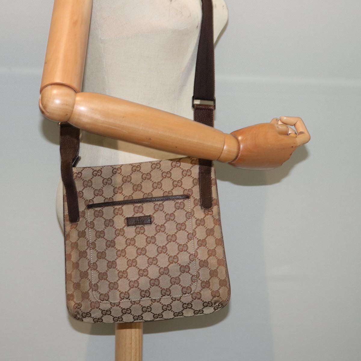 GUCCI GG Canvas Shoulder Bag Beige 122793 73373