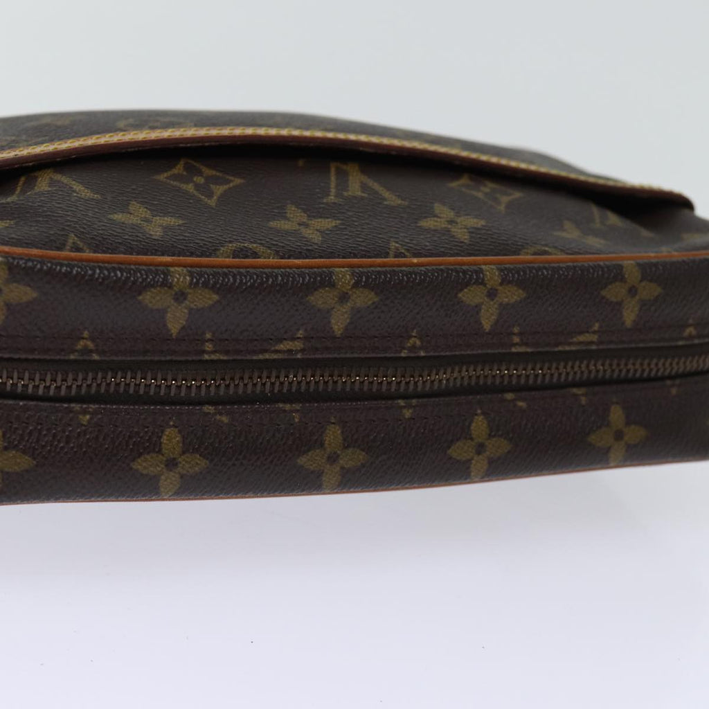 Louis Vuitton Compiegne 23 Clutch Bag