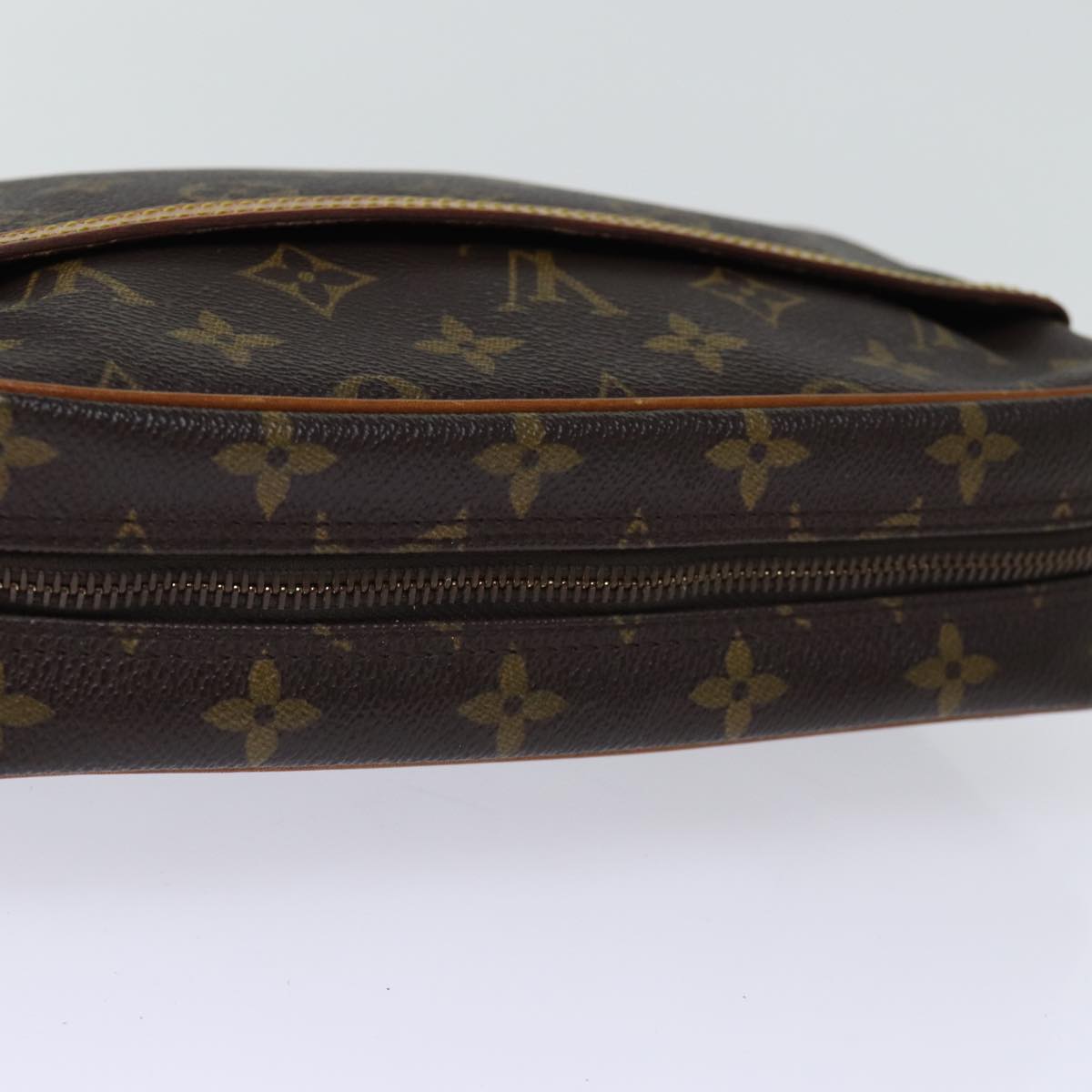 Louis Vuitton Compiegne 23 Clutch Bag