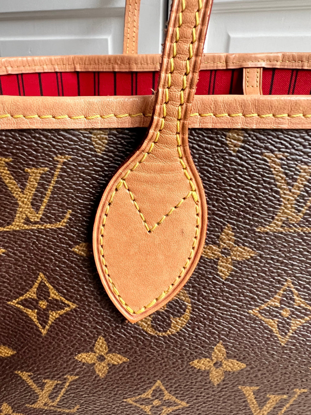 Louis Vuitton Neverfull MM Monogram Red (RRP £1,410)