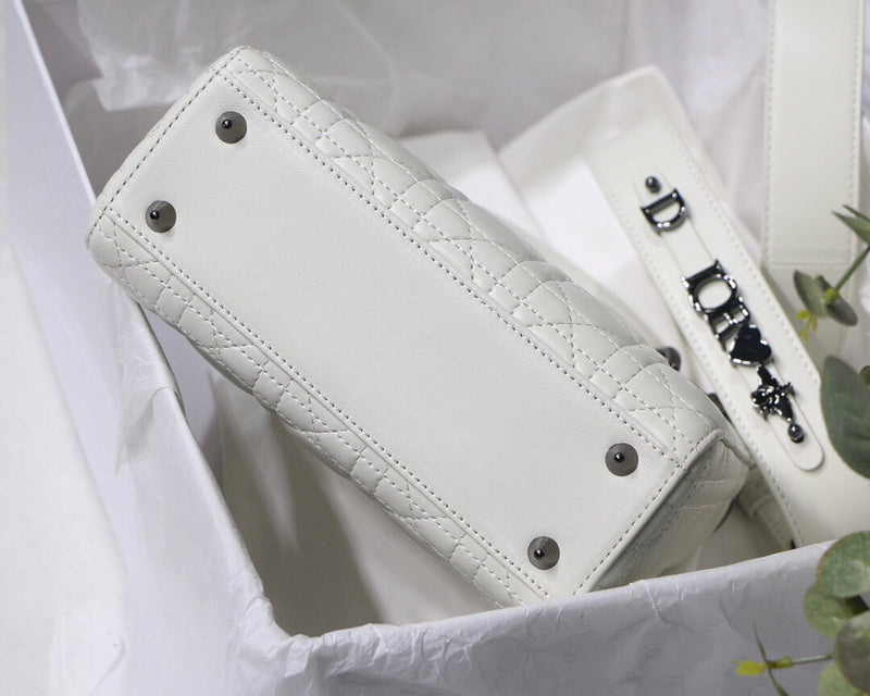 ELE - Dir Bags - 2559