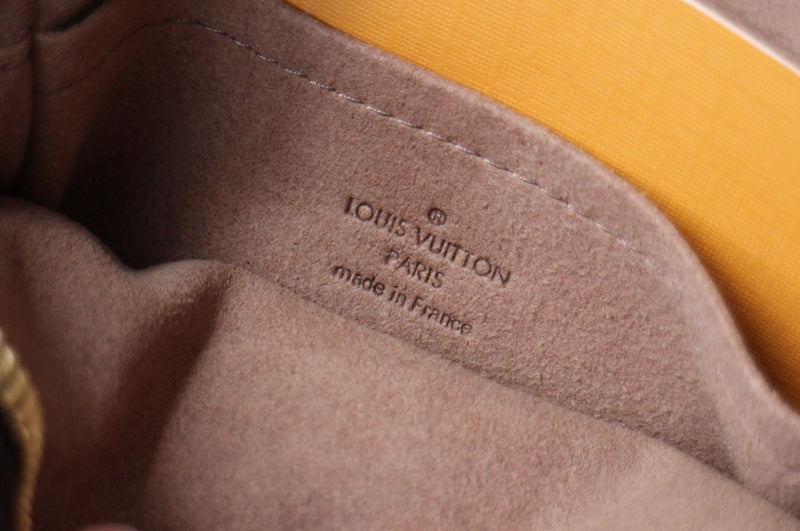 LOV2 Bags - Luxurious Bags  1798