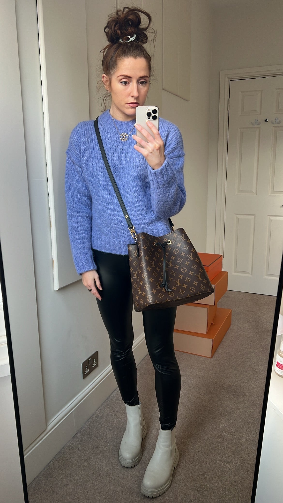 Louis Vuitton Neo Noe Monogram and Black (RRP £1,560)
