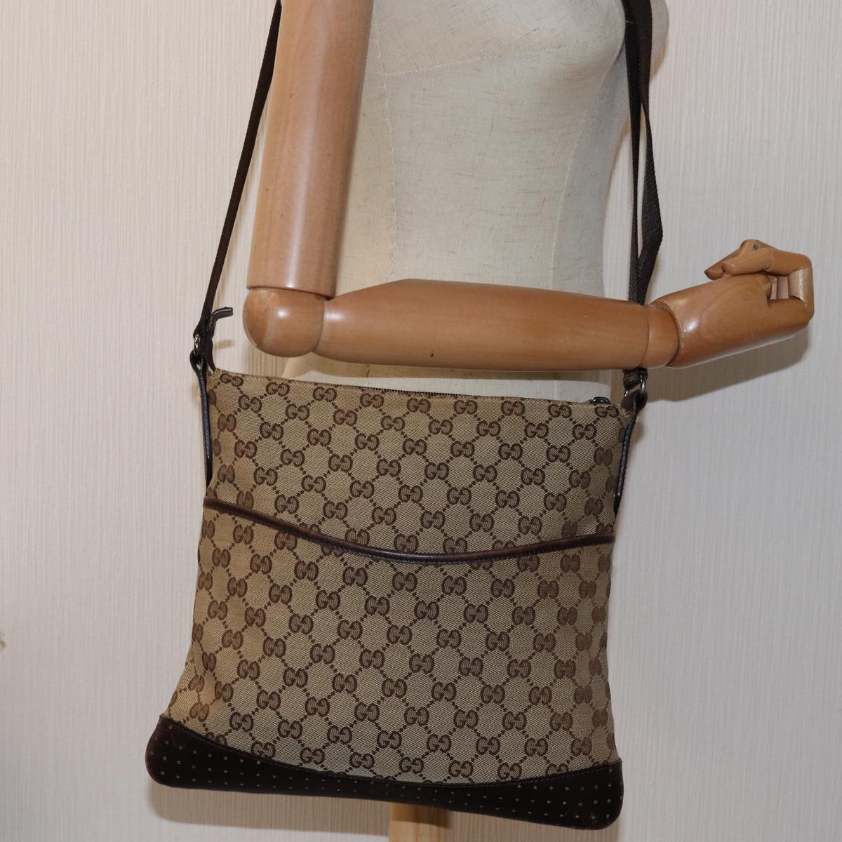 GUCCI GG Canvas Shoulder Bag Beige Brown 145857 74869