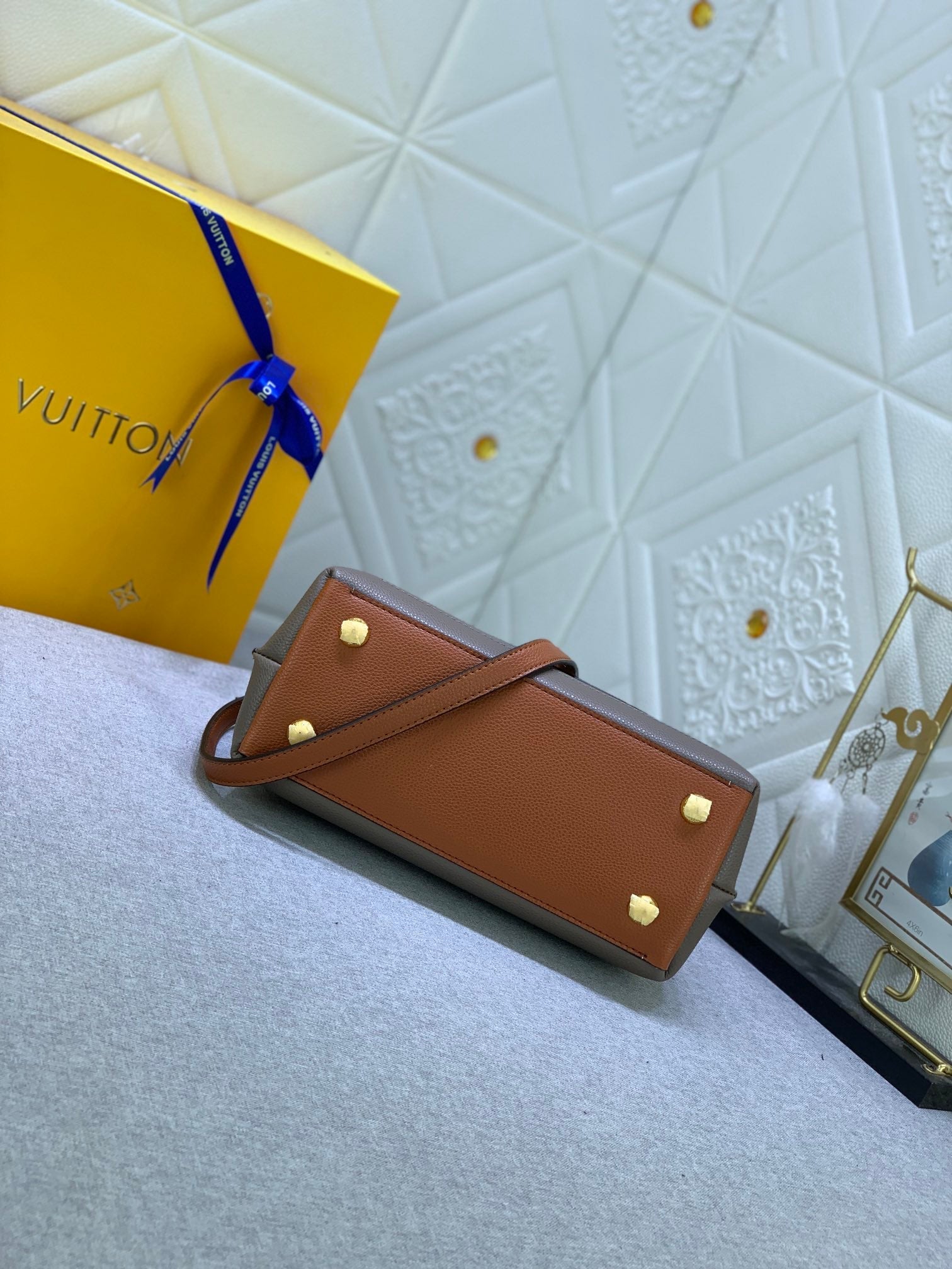 EN - Luxury Bags LUV 743