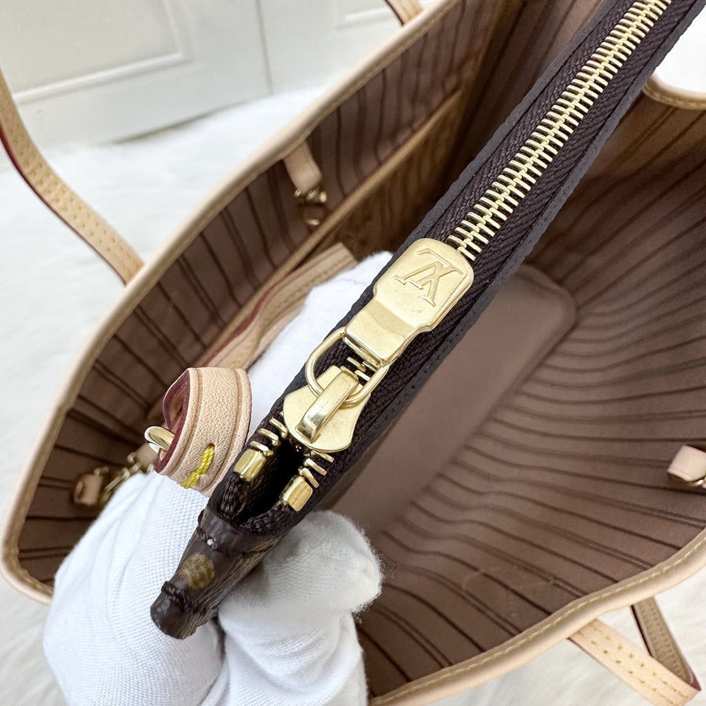 LV Neverfull MM in Monogram Canvas and GHW