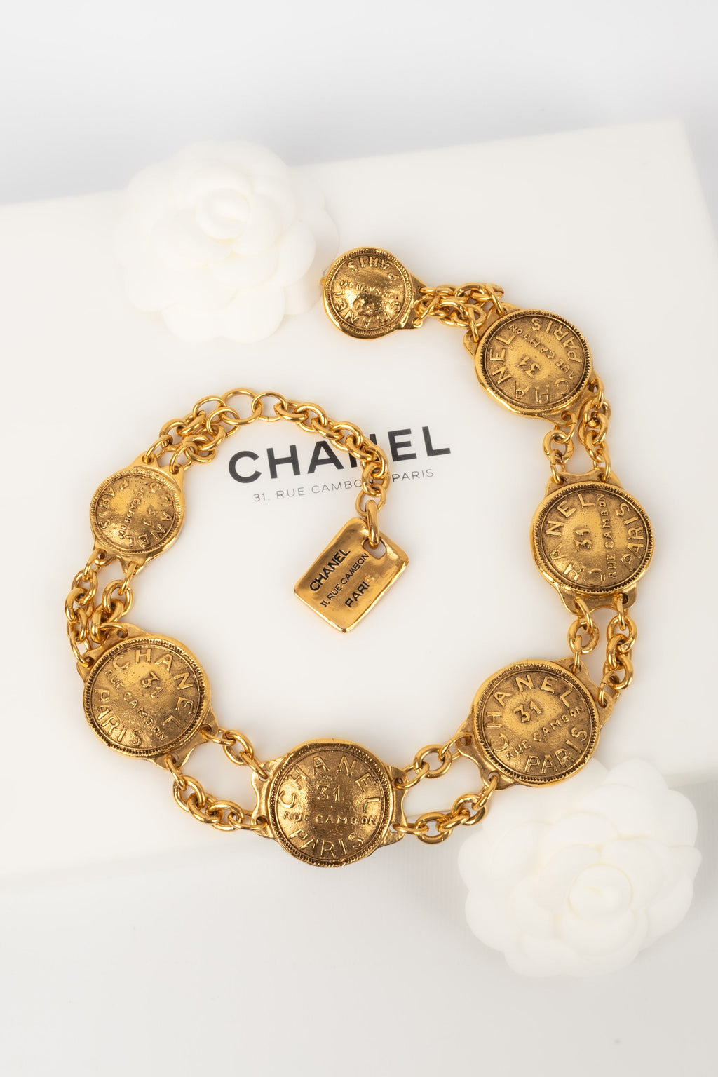 Collier court en mÃƒÆ’Ã‚Â©tal dorÃƒÆ’Ã‚Â© Chanel