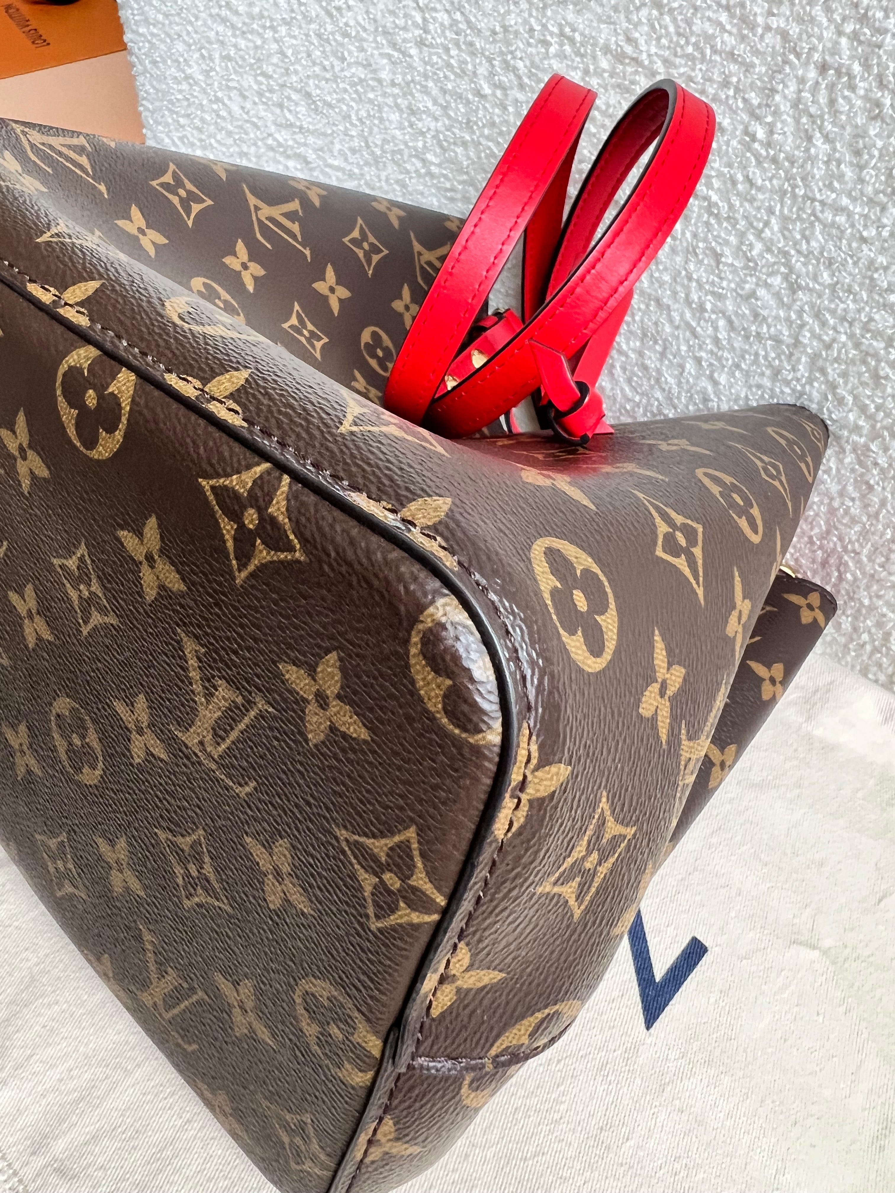 Louis Vuitton Neo Noe Monogram (RRP £1,560)