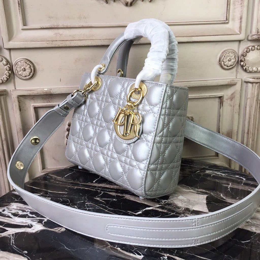 GLAMI Small Lady Bag Gold Toned Hardware Pearl Silver White For Women 8in/20cm CD